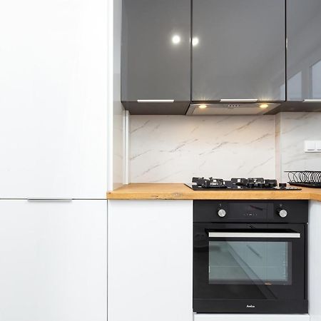 Studio City Center Zlota Street By Renters วอร์ซอ ภายนอก รูปภาพ