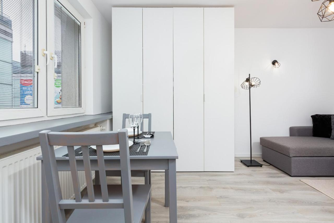 Studio City Center Zlota Street By Renters วอร์ซอ ภายนอก รูปภาพ