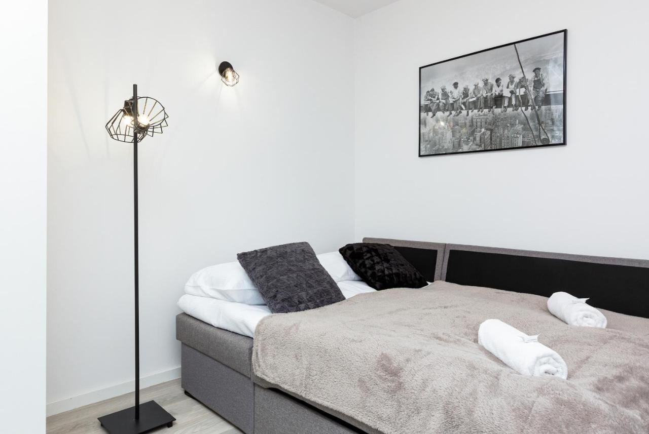 Studio City Center Zlota Street By Renters วอร์ซอ ภายนอก รูปภาพ